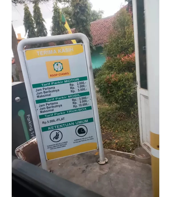 Rambu Tarif Parkir