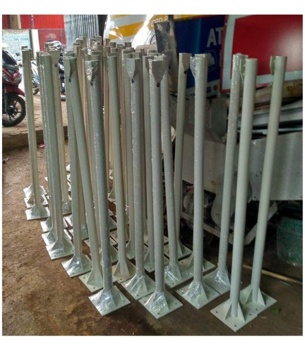 Tiang Kamera